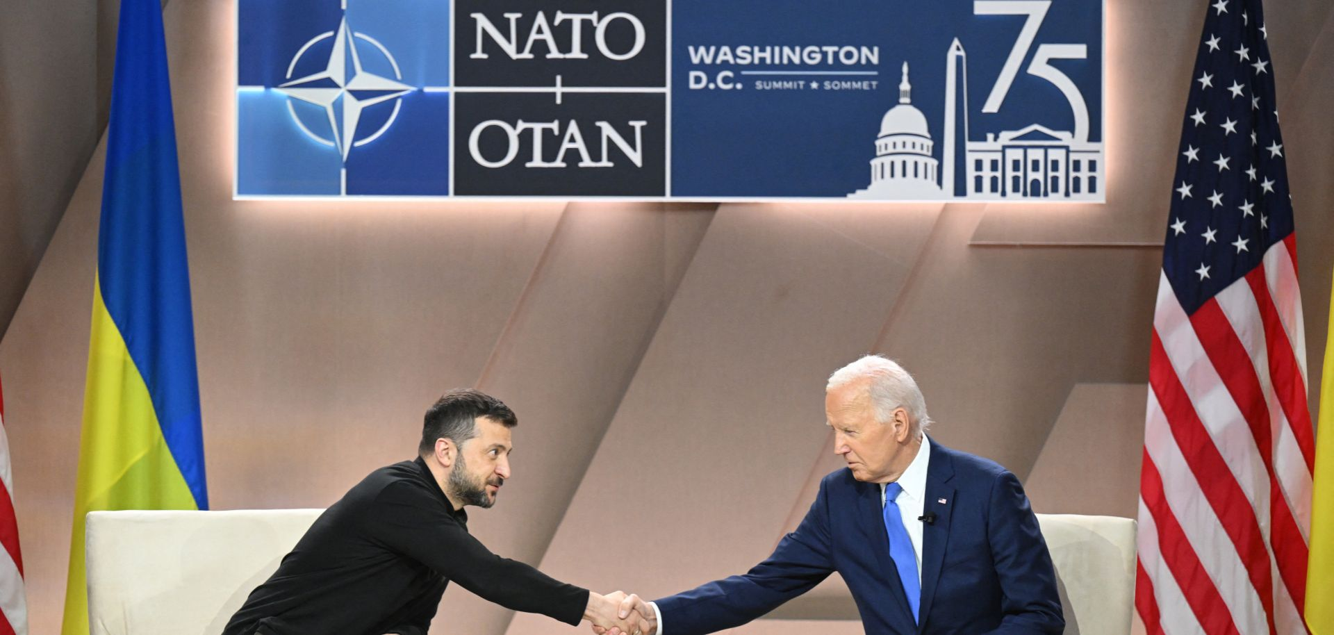 NATO Zirvesi Liderler Fotoğrafı